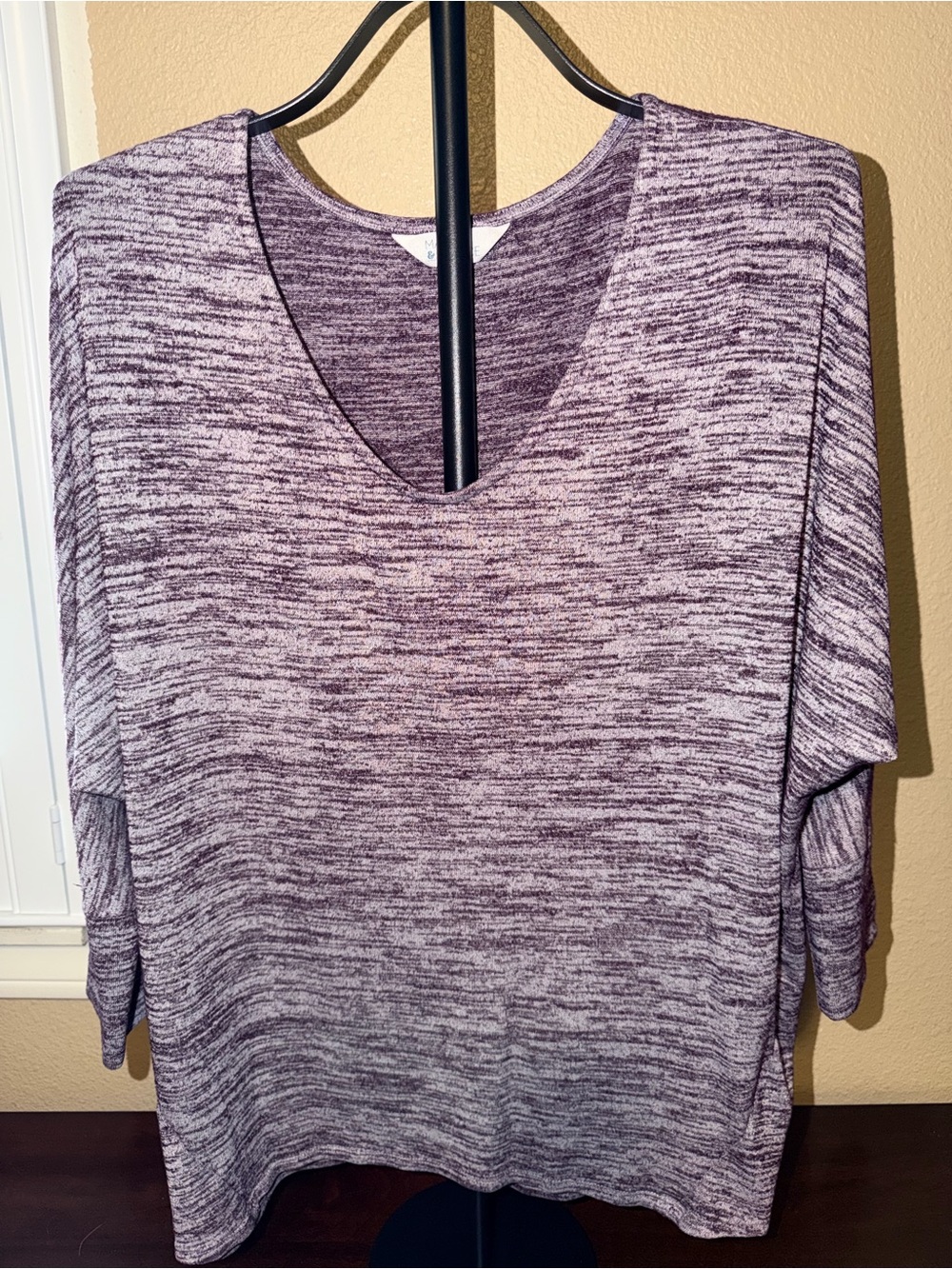 Market & Spruce Heathered Lavender V-Neck Knit Top